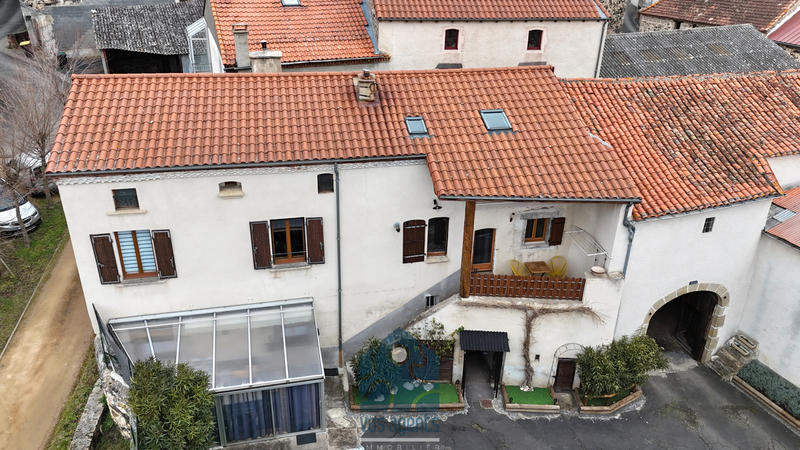 Maison - 200 m² - 5 pièces