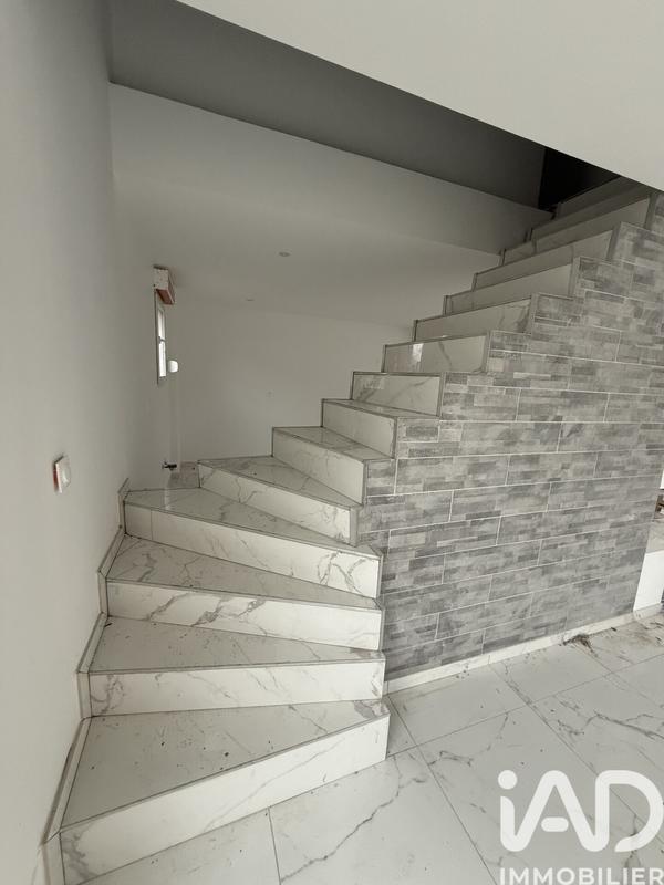 Maison - 128 m² - 7 pièces