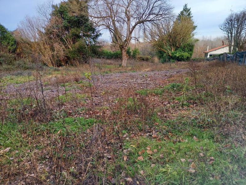 Terrain constructible - 721 m²