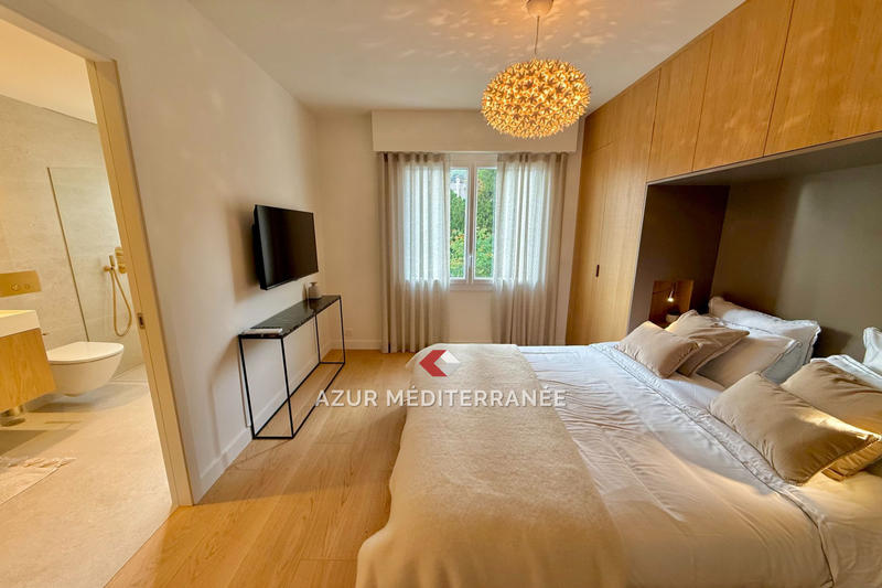 Appartement - 99 m² - 4 pièces