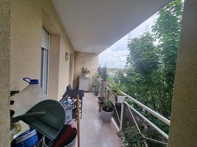 Appartement - 86 m² - 4 pièces