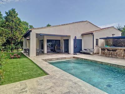 Villa - 180 m² - 5 pièces