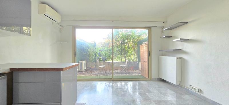 Studio - 20 m² - 1 pièce