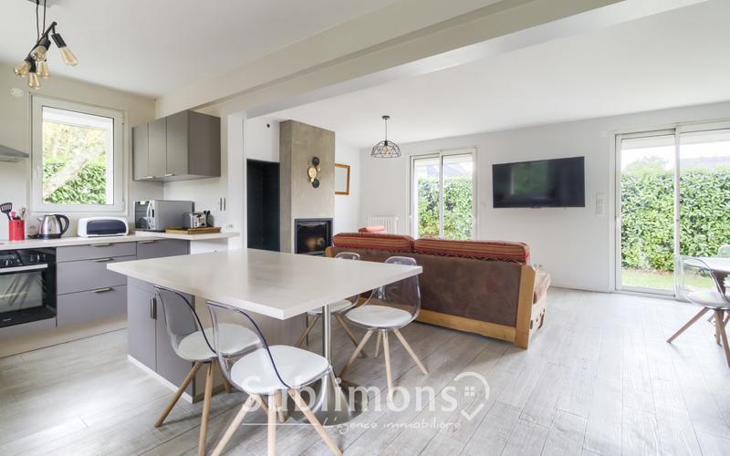 Maison traditionnelle - 114 m² - 7 pièces