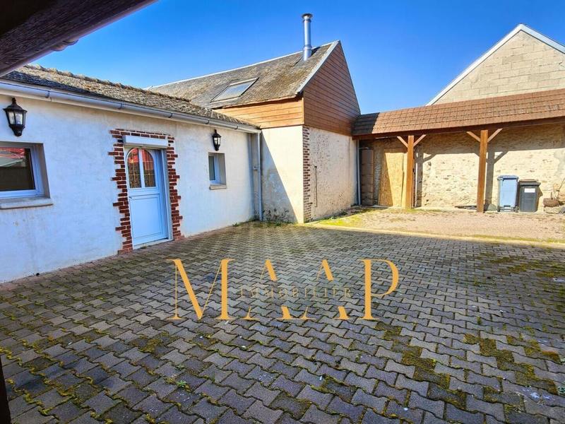 Corps de ferme - 185 m² - 9 pièces