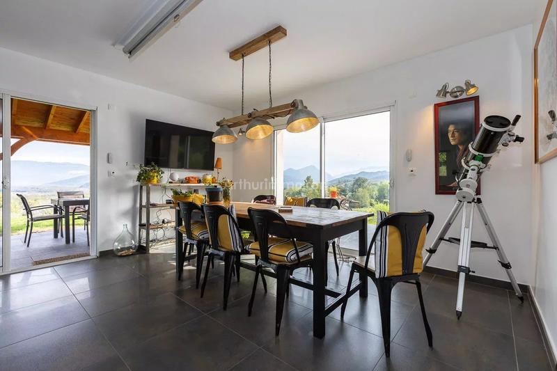 Maison - 125 m² - 5 pièces