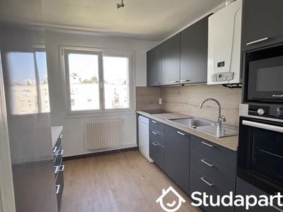 Chambre - 9 m² - 1 pièce