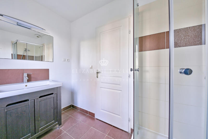 Maison - 157 m² - 5 pièces