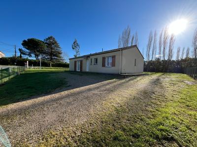 Maison - 93 m² - 4 pièces