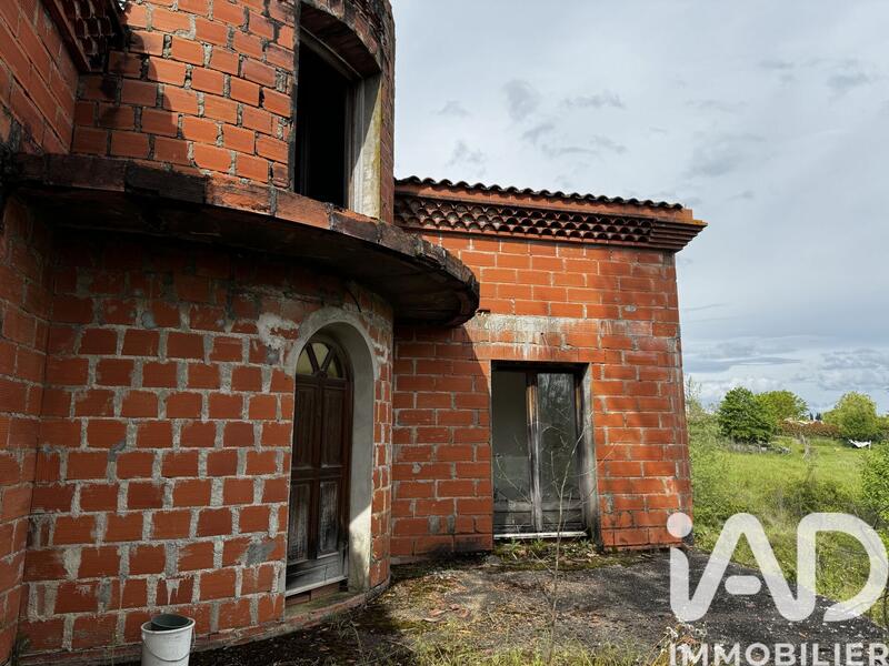 Maison - 200 m² - 6 pièces