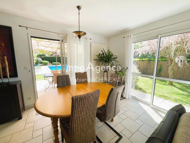 Maison - 149 m² - 8 pièces