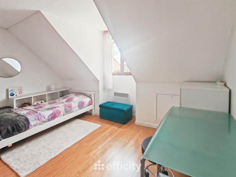 Pavillon - 145 m² - 7 pièces