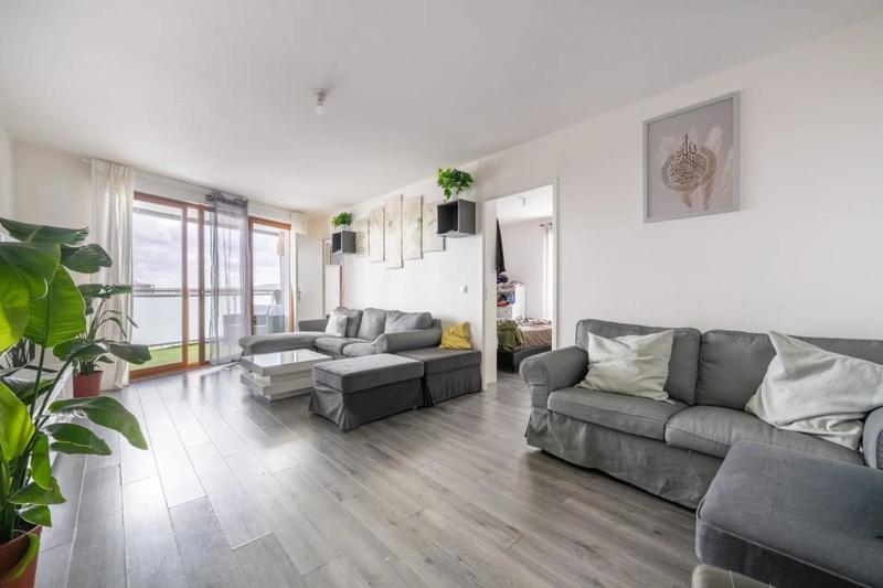 Appartement - 80 m² - 4 pièces