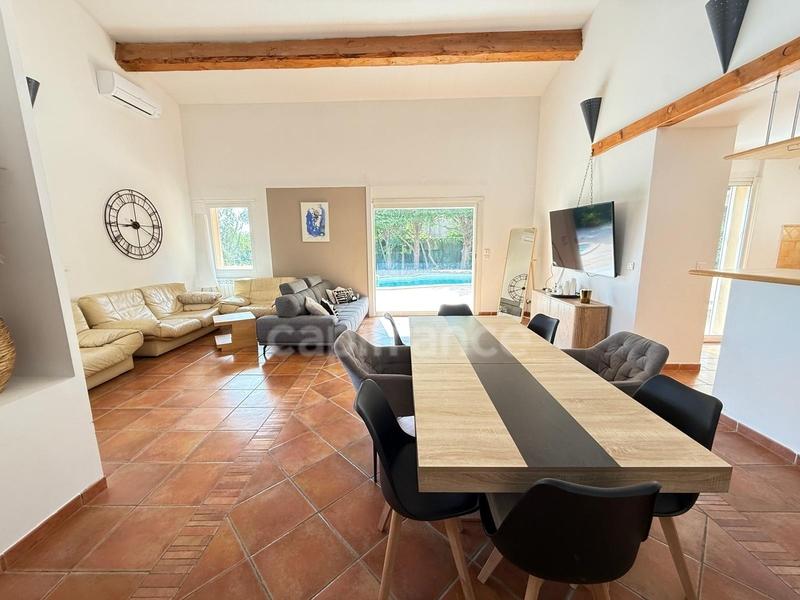 Maison - 180 m² - 6 pièces