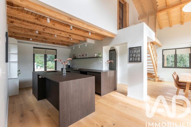 Maison - 170 m² - 7 pièces