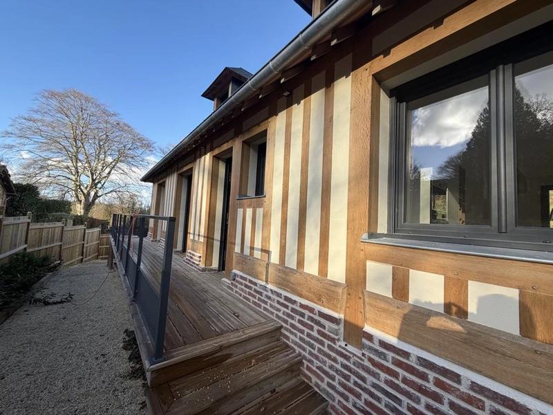 Propriété - 205 m² - 6 pièces