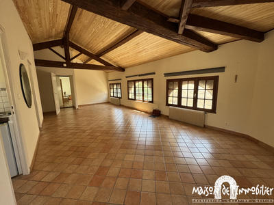 Appartement - 64 m² - 2 pièces