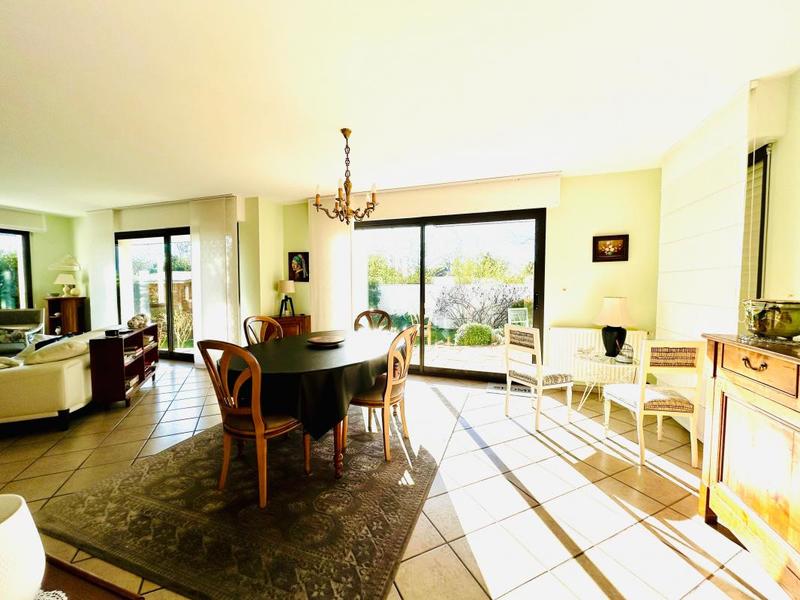 Maison - 152 m² - 6 pièces