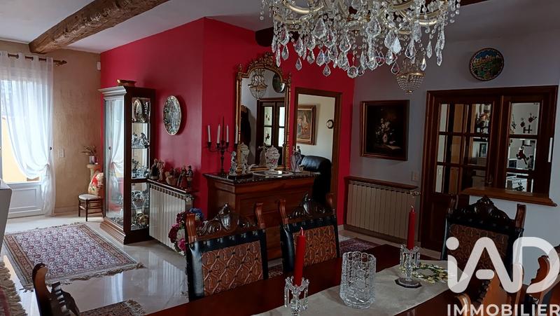 Maison - 255 m² - 6 pièces