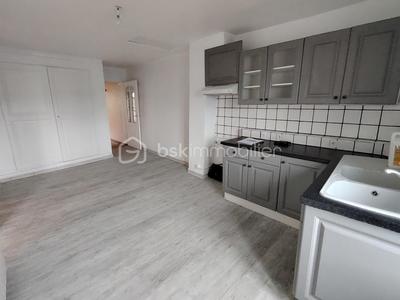 Appartement - 65 m² - 2 pièces