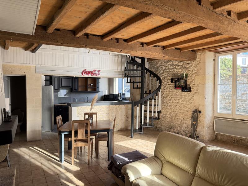 Maison - 92 m² - 3 pièces