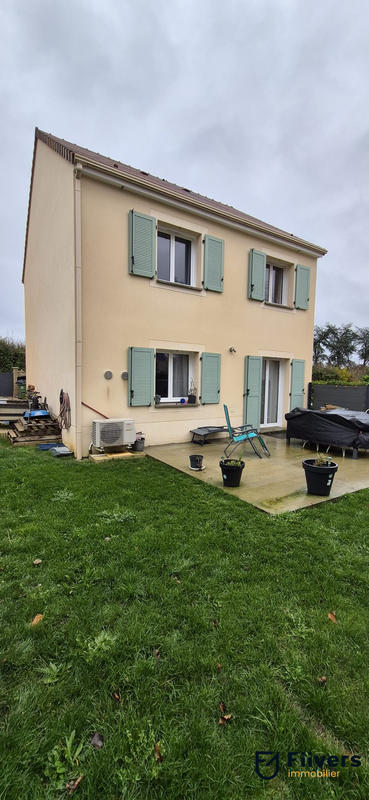 Maison traditionnelle - 100 m² - 7 pièces