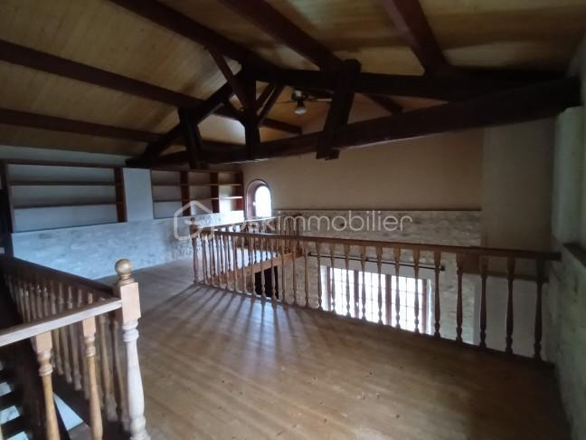 Corps de ferme - 379 m² - 14 pièces