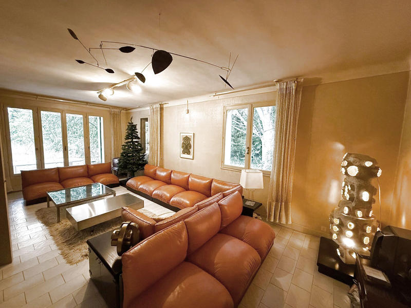 Maison - 210 m² - 7 pièces