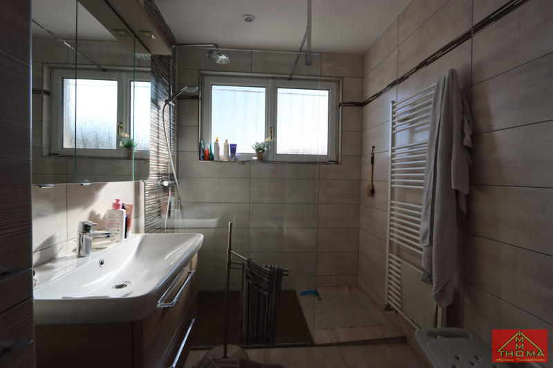 Maison - 93 m² - 4 pièces