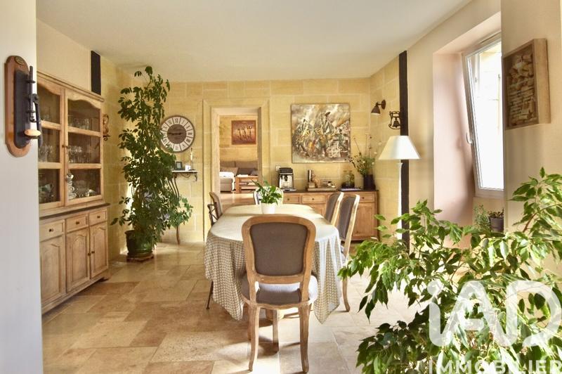 Maison - 252 m² - 7 pièces