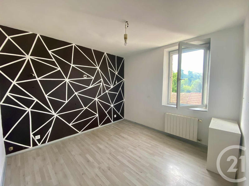 Maison - 96 m² - 5 pièces