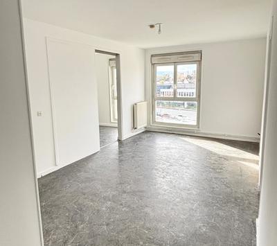 Appartement - 76 m² - 4 pièces