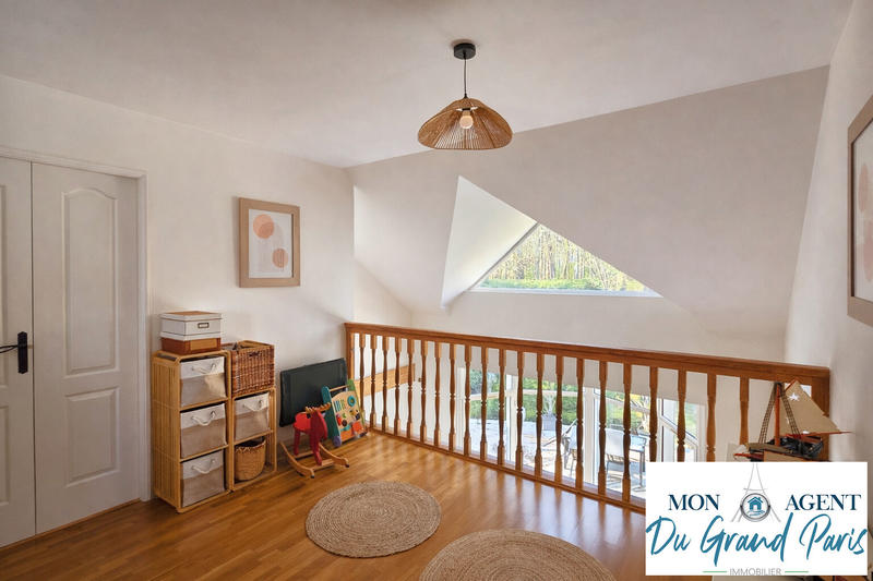 Maison - 169 m² - 6 pièces