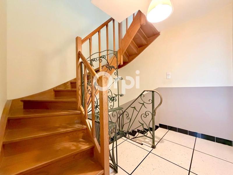 Maison - 107 m² - 5 pièces