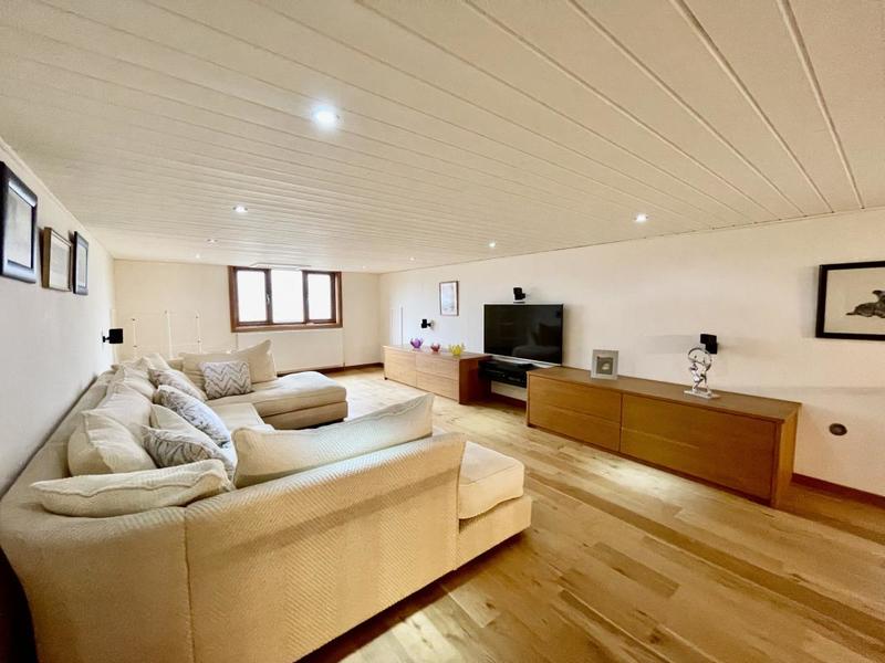 Maison - 200 m² - 7 pièces