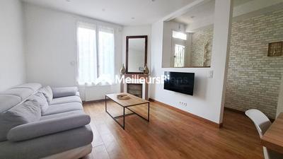 Maison - 75 m² - 5 pièces