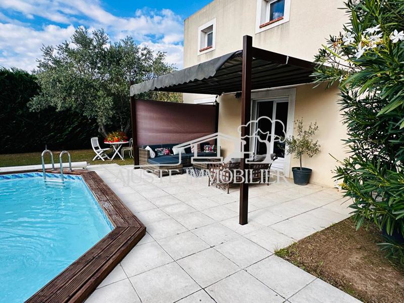 Local d'activité / Entrepôt - 300 m² - 7 pièces