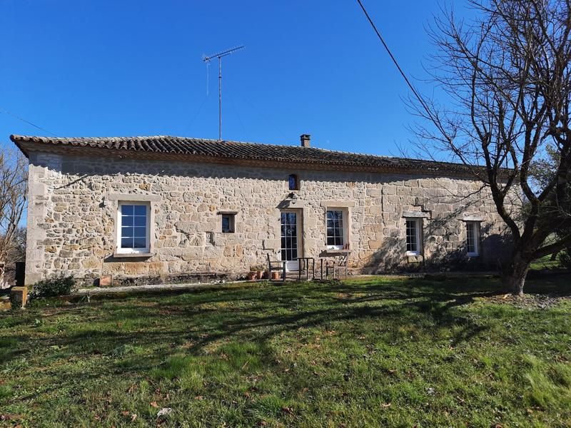 Maison - 182 m² - 11 pièces