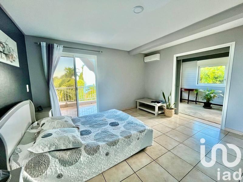 Maison - 180 m² - 4 pièces