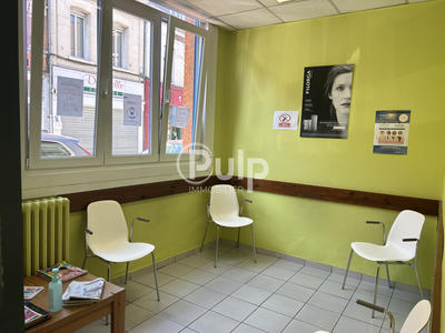 Local commercial - 75 m² - 4 pièces