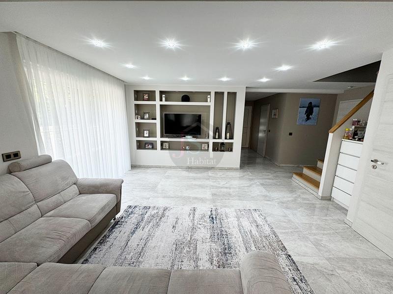 Maison ancienne - 147 m² - 6 pièces