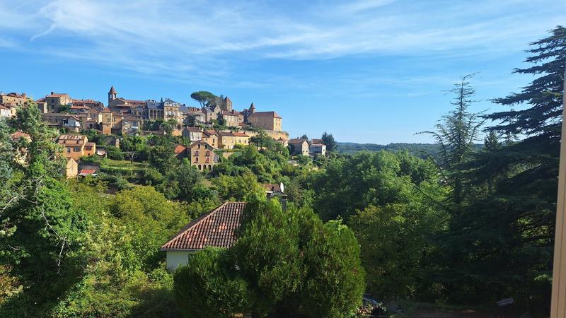 Maison - 90 m² - 3 pièces