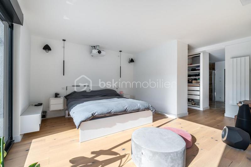 Maison - 180 m² - 6 pièces