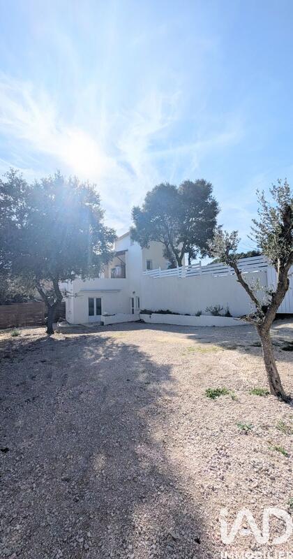 Maison - 98 m² - 5 pièces