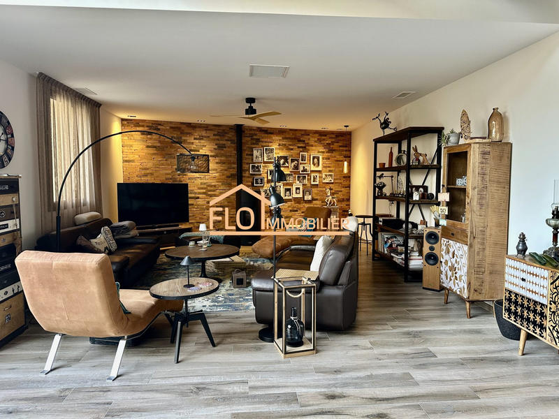 Maison - 500 m² - 5 pièces