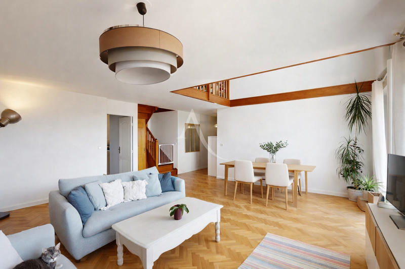 Appartement - 119 m² - 5 pièces