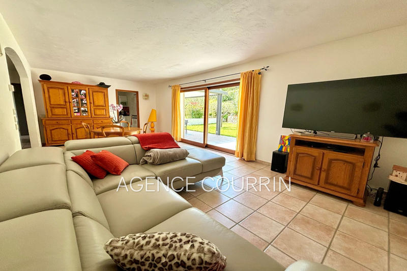 Maison - 138 m² - 5 pièces