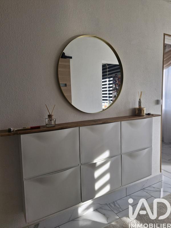 Maison - 230 m² - 6 pièces