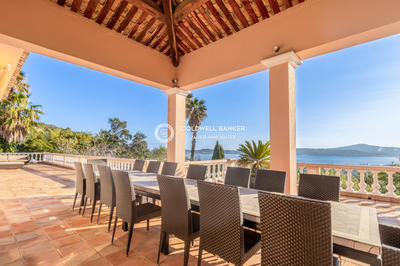 Villa - 400 m² - 9 pièces