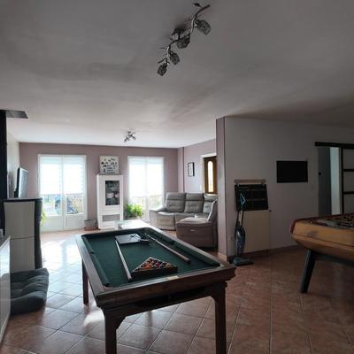 Maison - 186 m² - 7 pièces